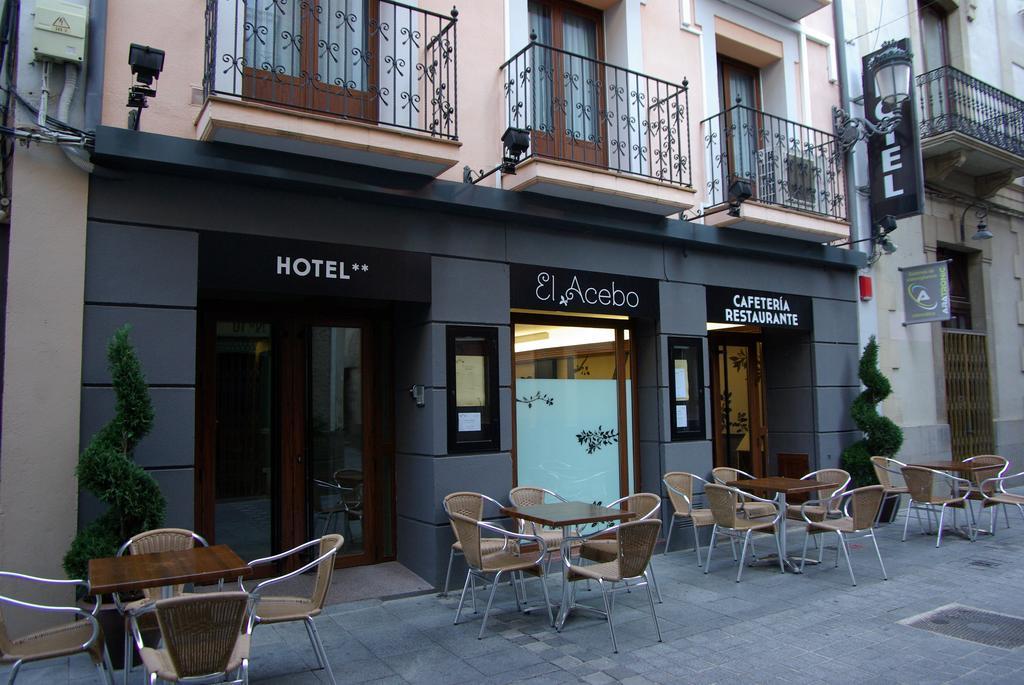 Hotel El Acebo Jaca Bagian luar foto