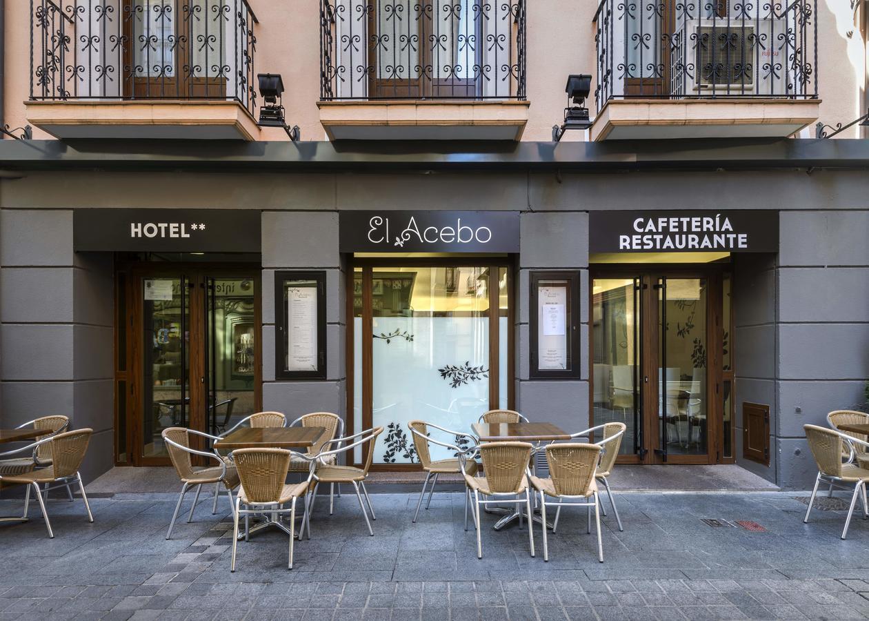 Hotel El Acebo Jaca Bagian luar foto