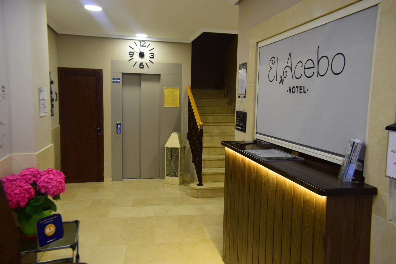 Hotel El Acebo Jaca Bagian luar foto